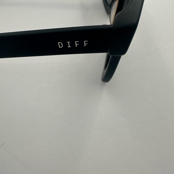 DIFF Black Square Sunglasses with Gray Lenses, Case included main image 6